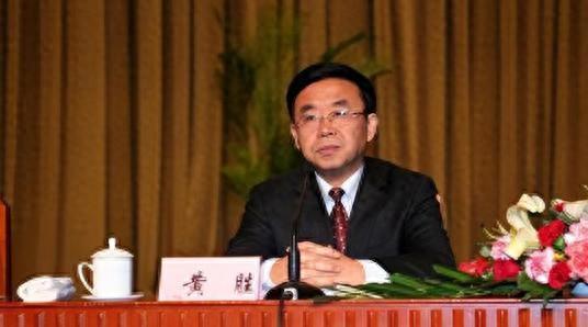 山东原省长黄胜恶行累累,震惊全省!